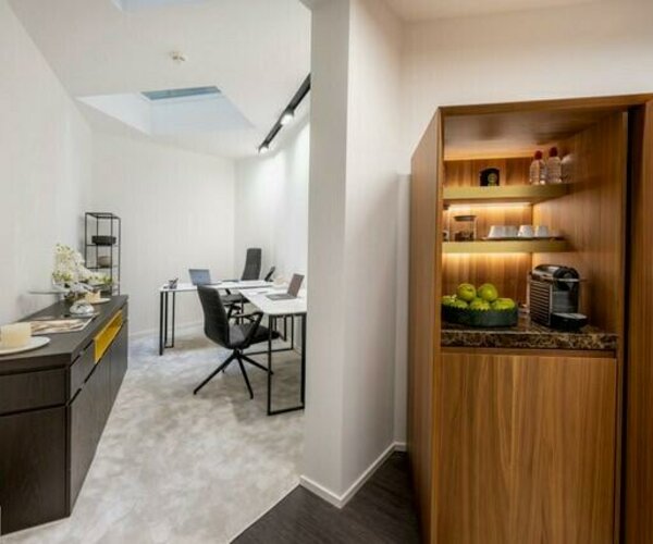 BEAU BUREAU AU CŒUR DE MONACO | 1/3