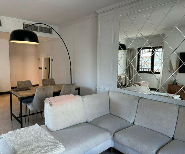 2 PIÈCES AVEC ÉCHAPPÉE MER AU LE CASTEL | 1/7