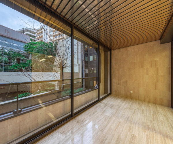 BUREAU CENTRAL MONTAIGNE | 1/13