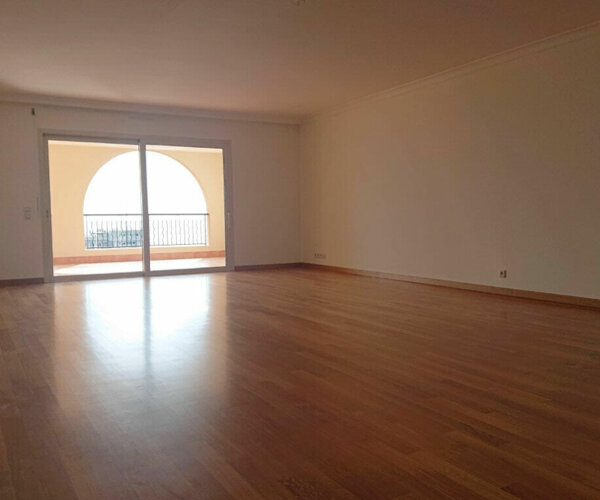 SUPERB 5-ROOM APARTMENT - MEMMO CENTER | 1/6