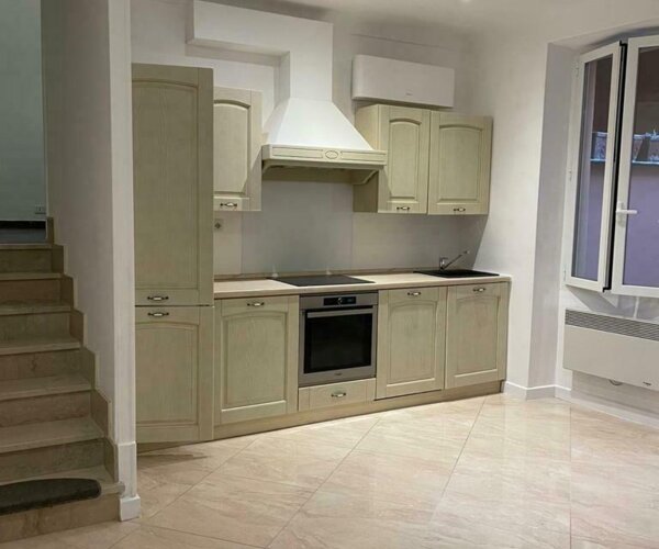 SPACIOUS 2/3 ROOMS ON THE ROCHER DISTRICT | 1/8