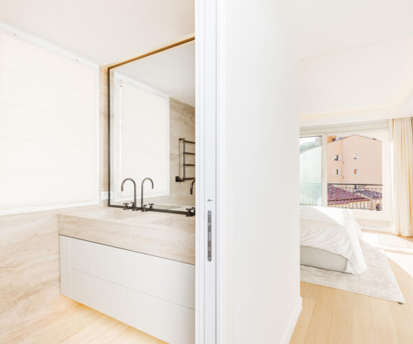 MAGNIFICENT 3 BEDROOM APARTMENT FURNISHED AND RENOVATED - FONTVIEILLE | 1/16