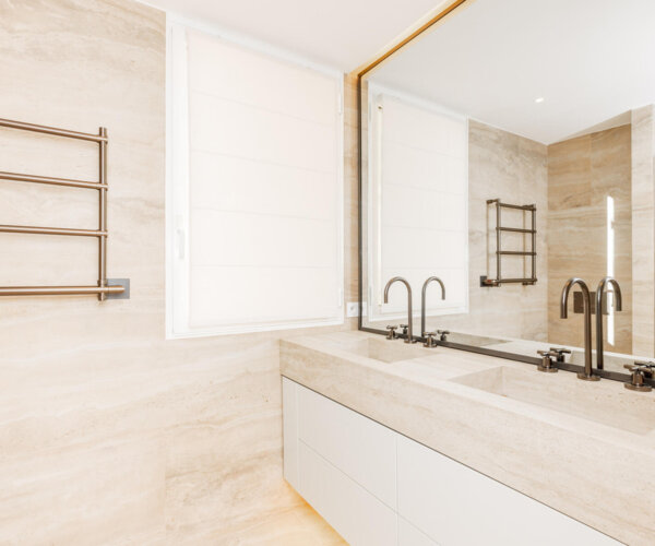 MAGNIFICENT 3 BEDROOM APARTMENT FURNISHED AND RENOVATED - FONTVIEILLE | 1/16