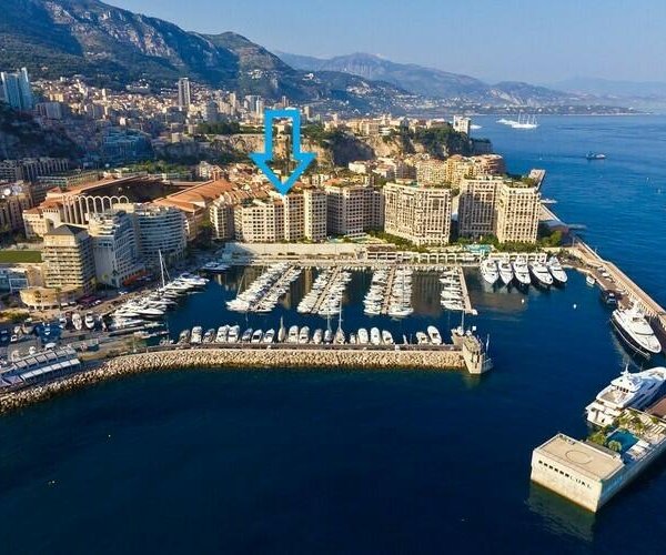 SUPERBO APPARTAMENTO DI 5 STANZE - MEMMO CENTER | 1/6